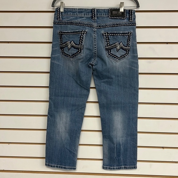 Miss Me Jeans with intricate pocket stitching - size 26 - Picture 3 of 13